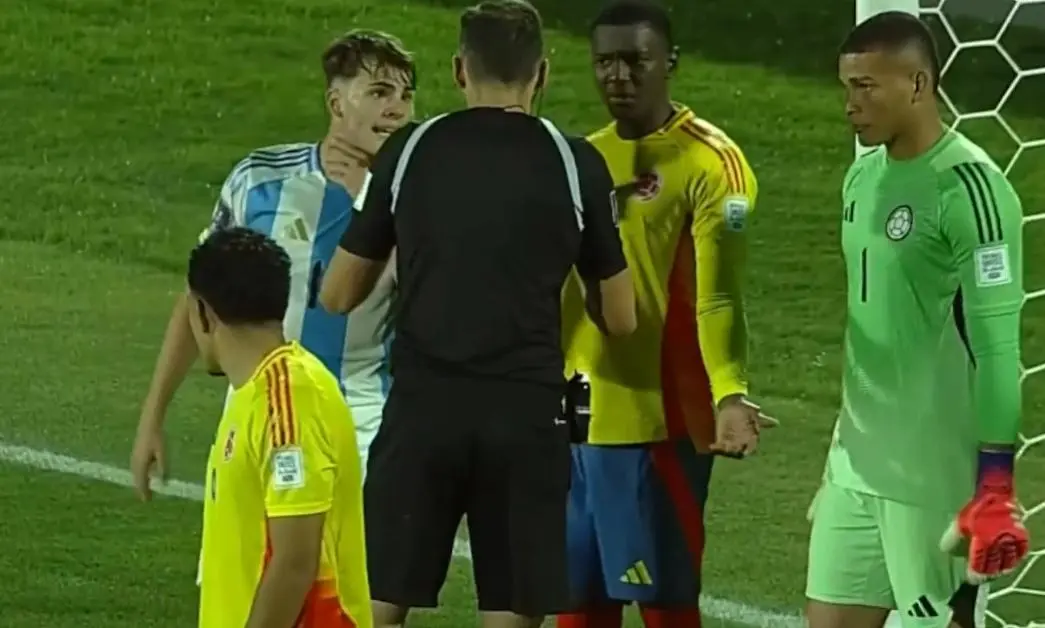 两队都是南, 次抢断, 最终阿根廷 两队都是南, 次抢断, 最终阿根廷